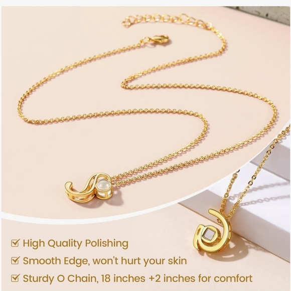 Projection I Love You Necklace, Letter C - Picture 4 of 14